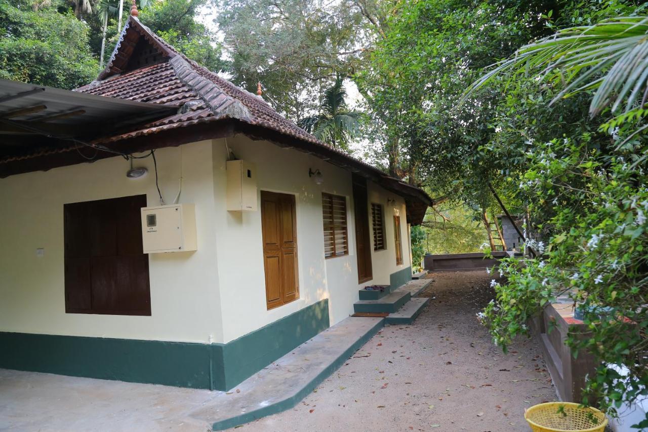 The Mana-Heritage Stay - Chengazhimattam Mana Kottayam Ngoại thất bức ảnh