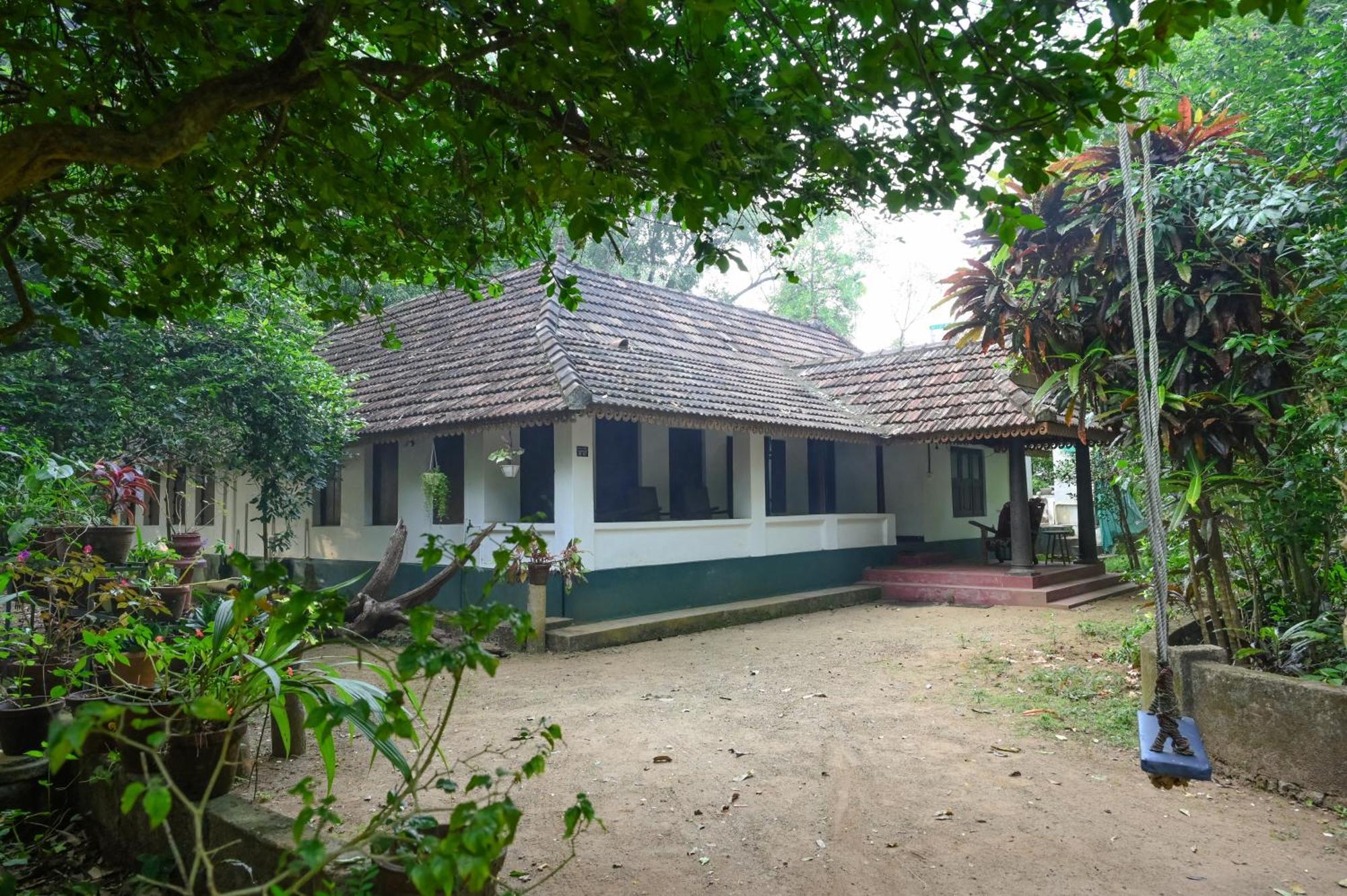 The Mana-Heritage Stay - Chengazhimattam Mana Kottayam Ngoại thất bức ảnh